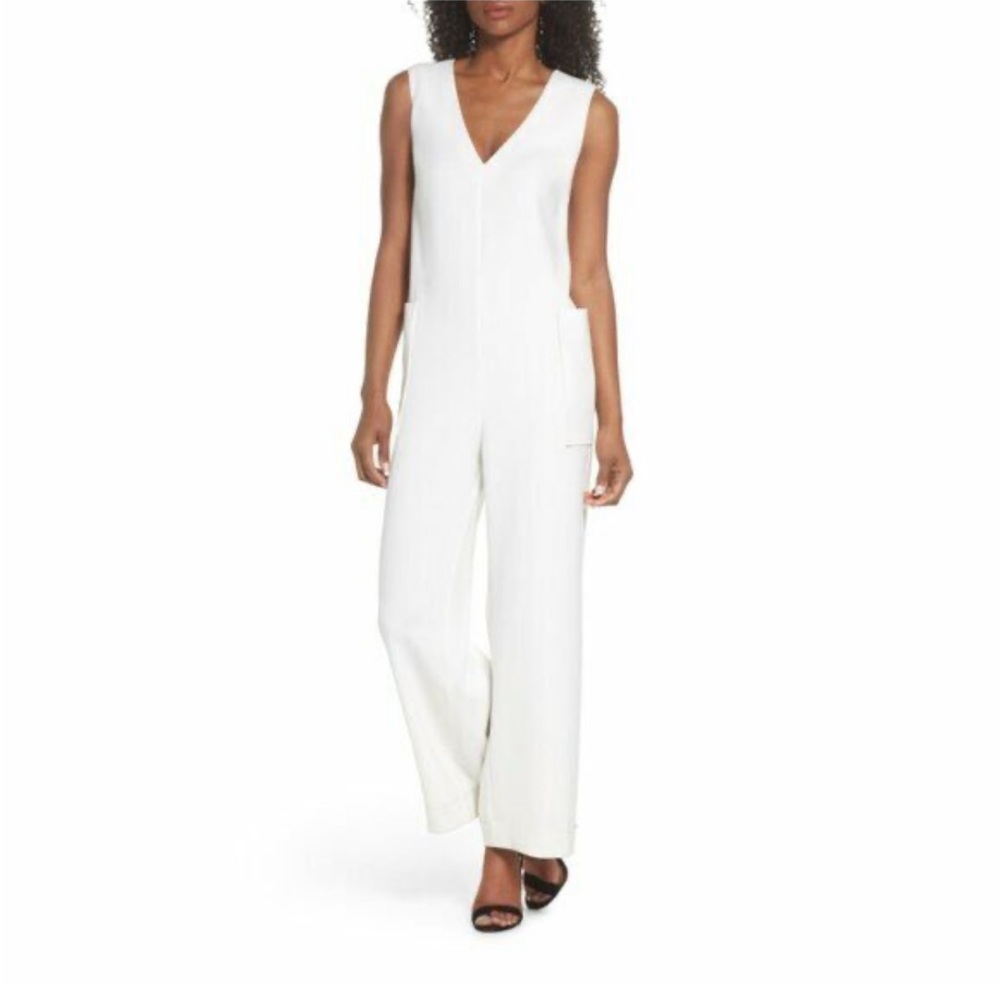 Gorgeous new without tags one piece jumpsuit